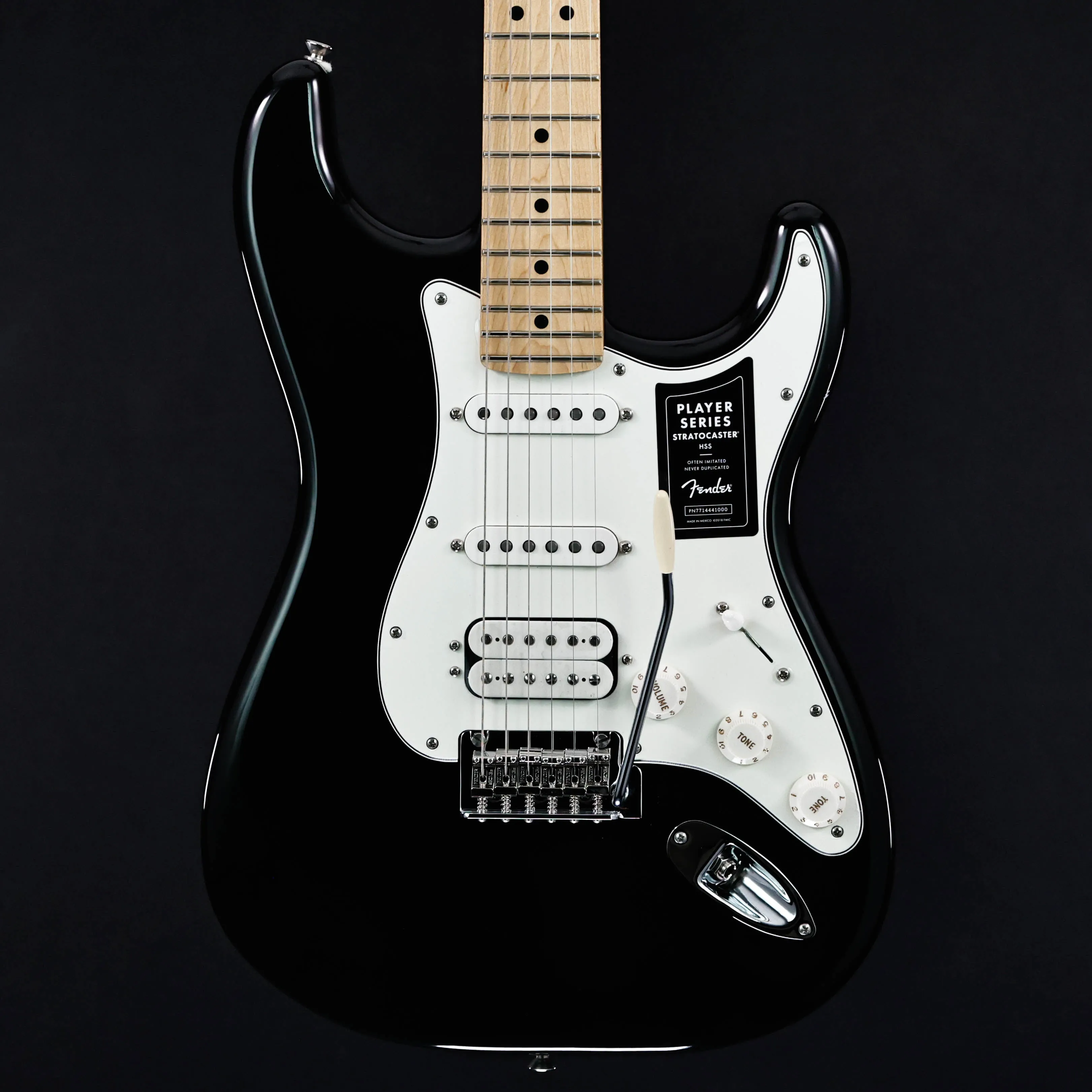 Fender Player Stratocaster HSS, Maple Fb, Black 7lbs 14.5oz