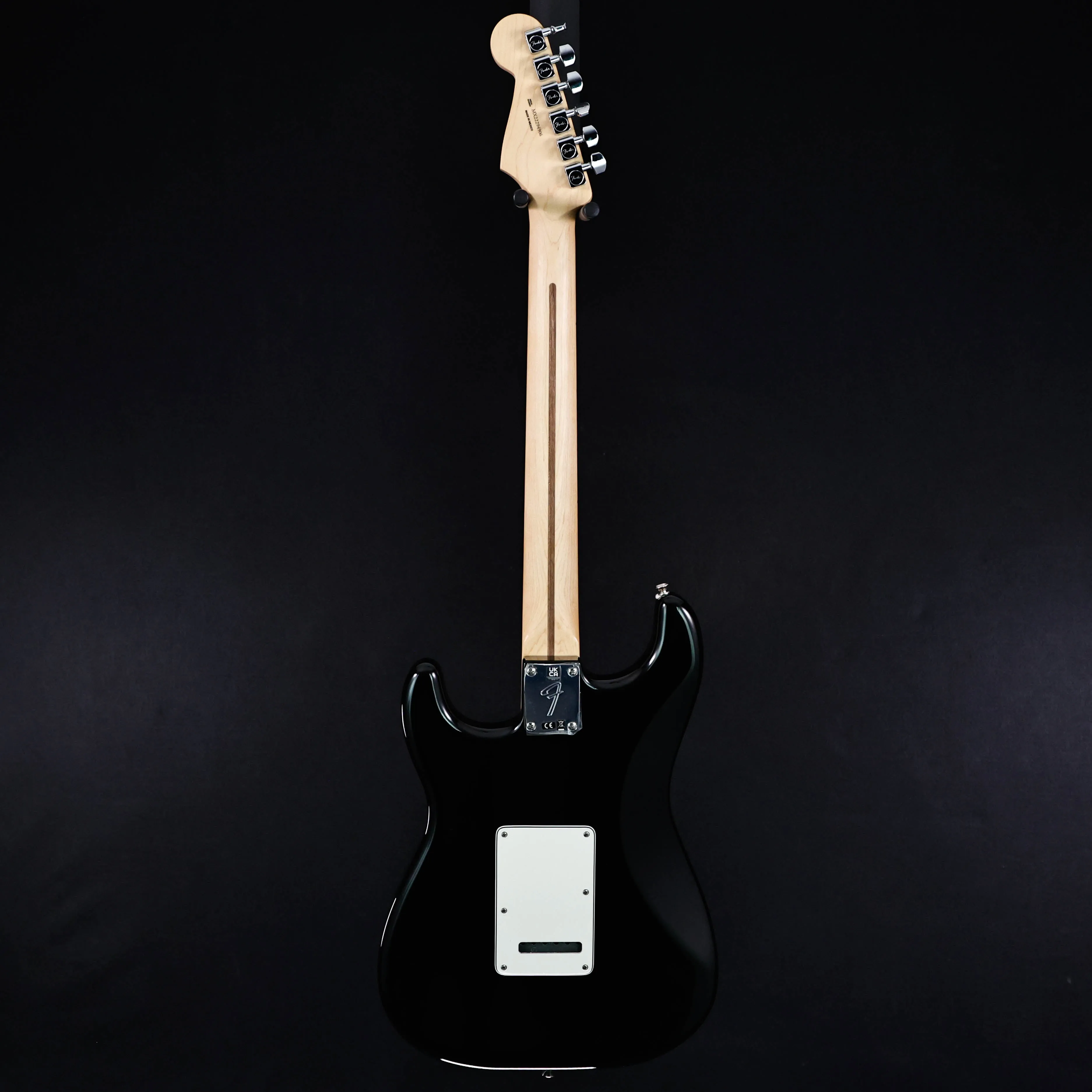 Fender Player Stratocaster HSS, Maple Fb, Black 7lbs 14.5oz