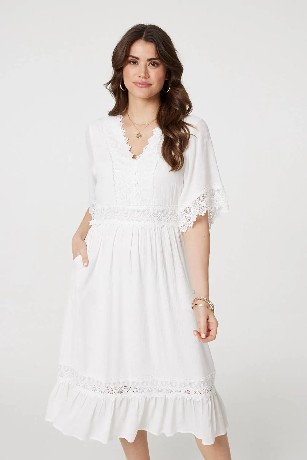 Lace Trim 3/4 Sleeve Midi Dress