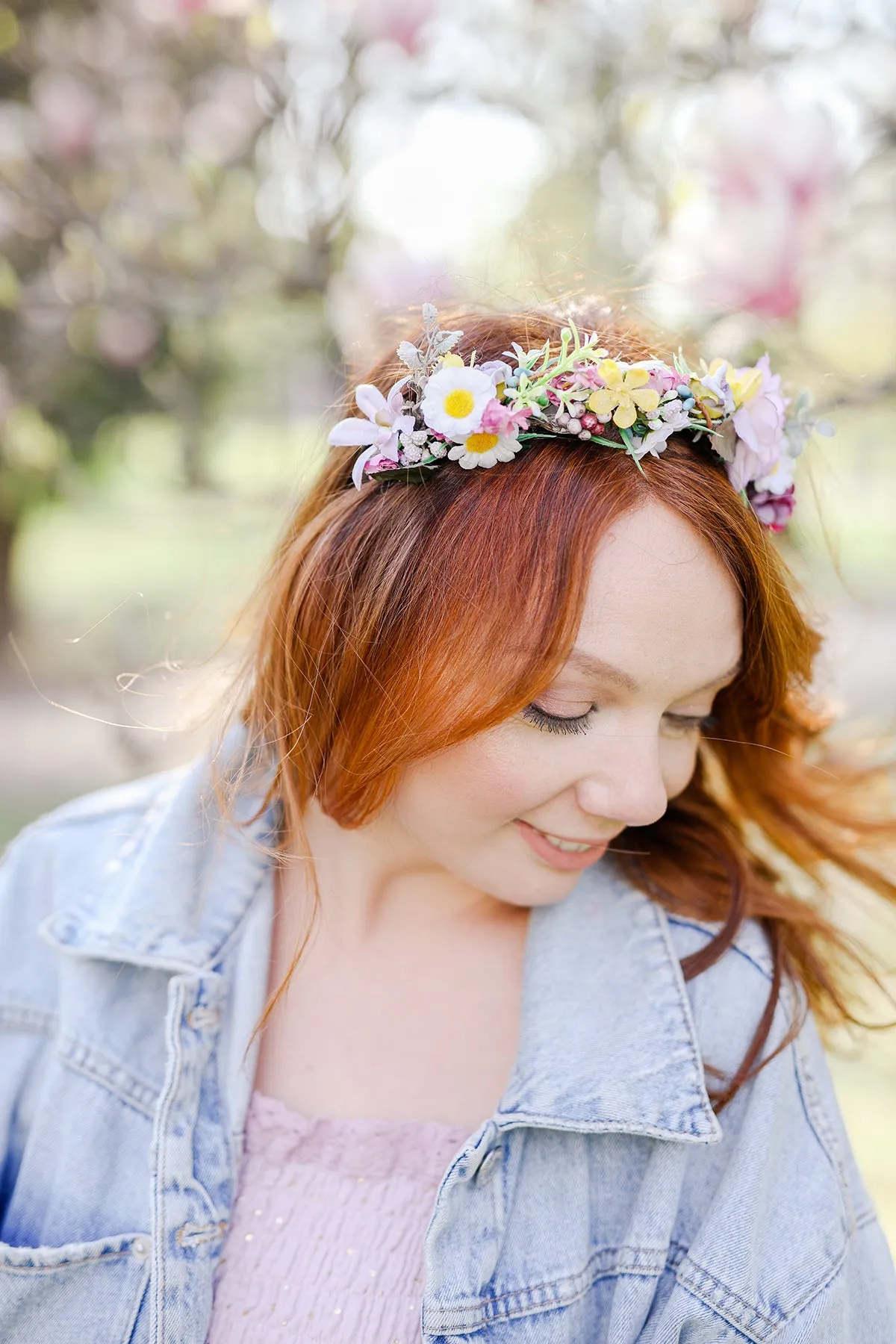 Meadow flower headband with daisies Wildflowers hairband Bridal headpiece Pastel accessories Summer flower headpiece Colourful Magaela