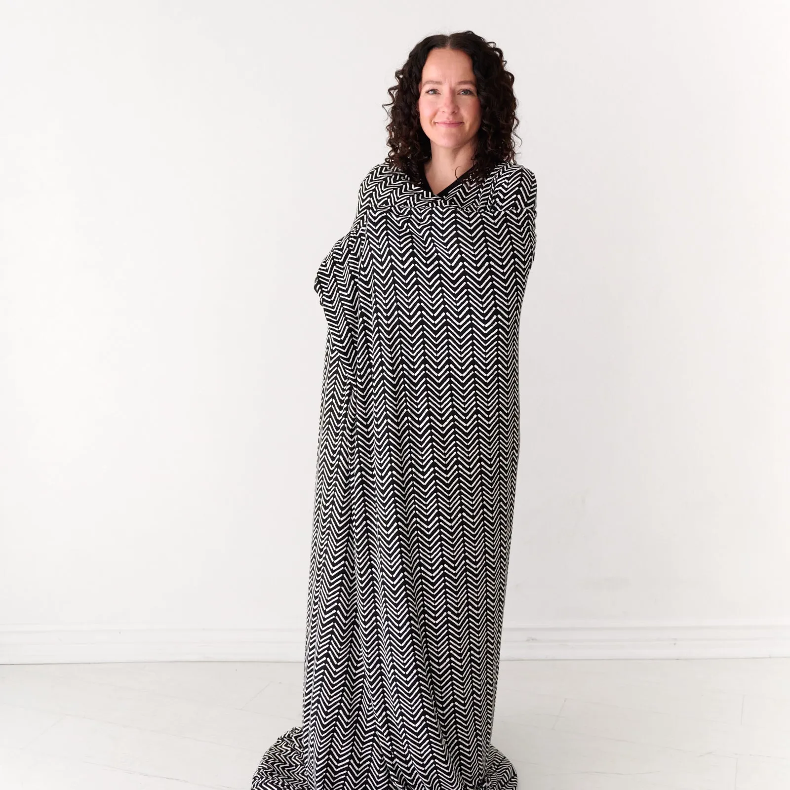 Monochrome Chevron Oversized Cloud Blanket®