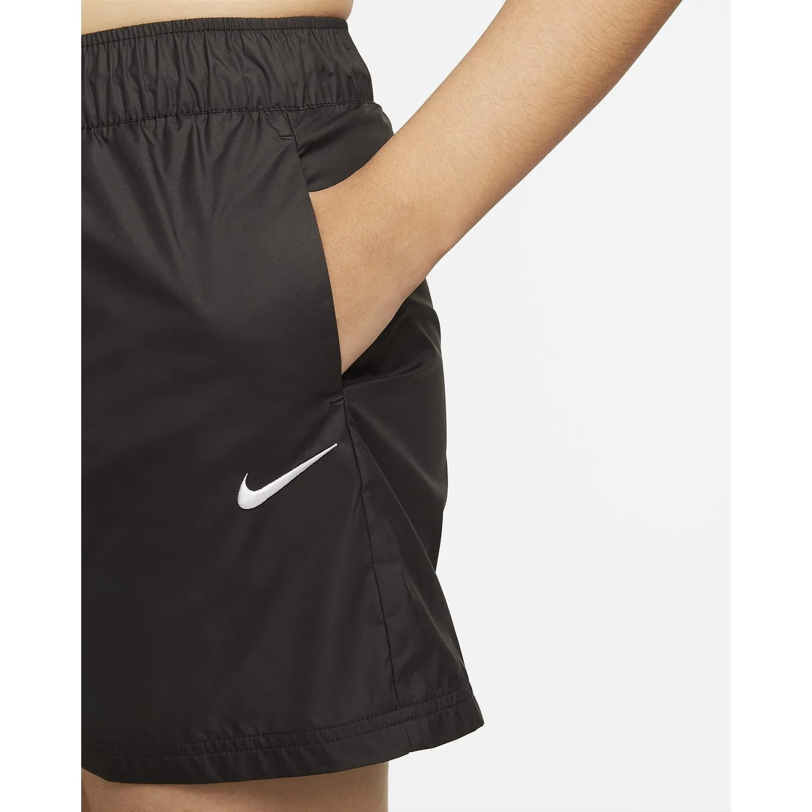 Nike Trail Repel Mid-Rise short Womens