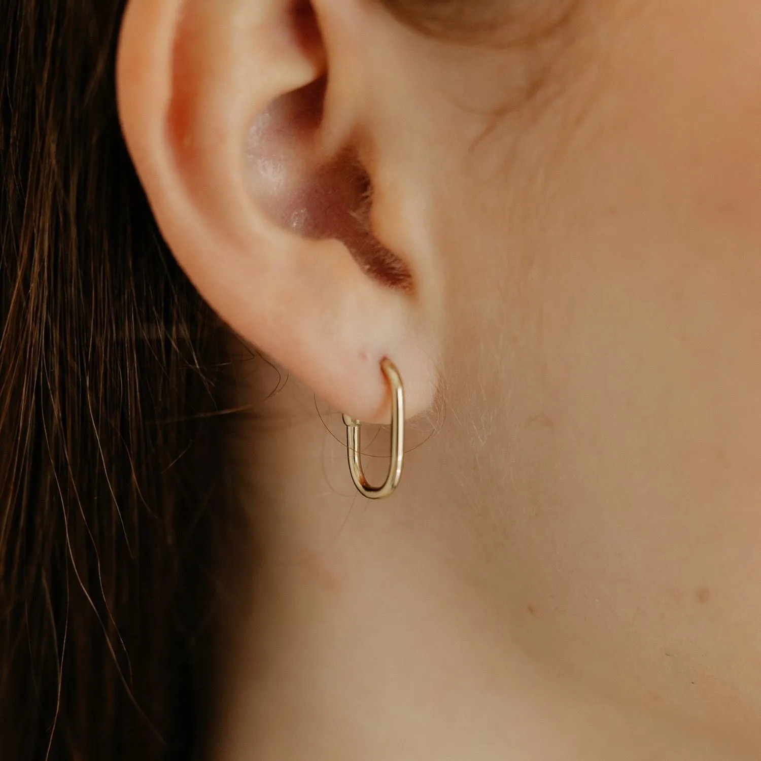 Roma Open Huggie Earrings (Gold)