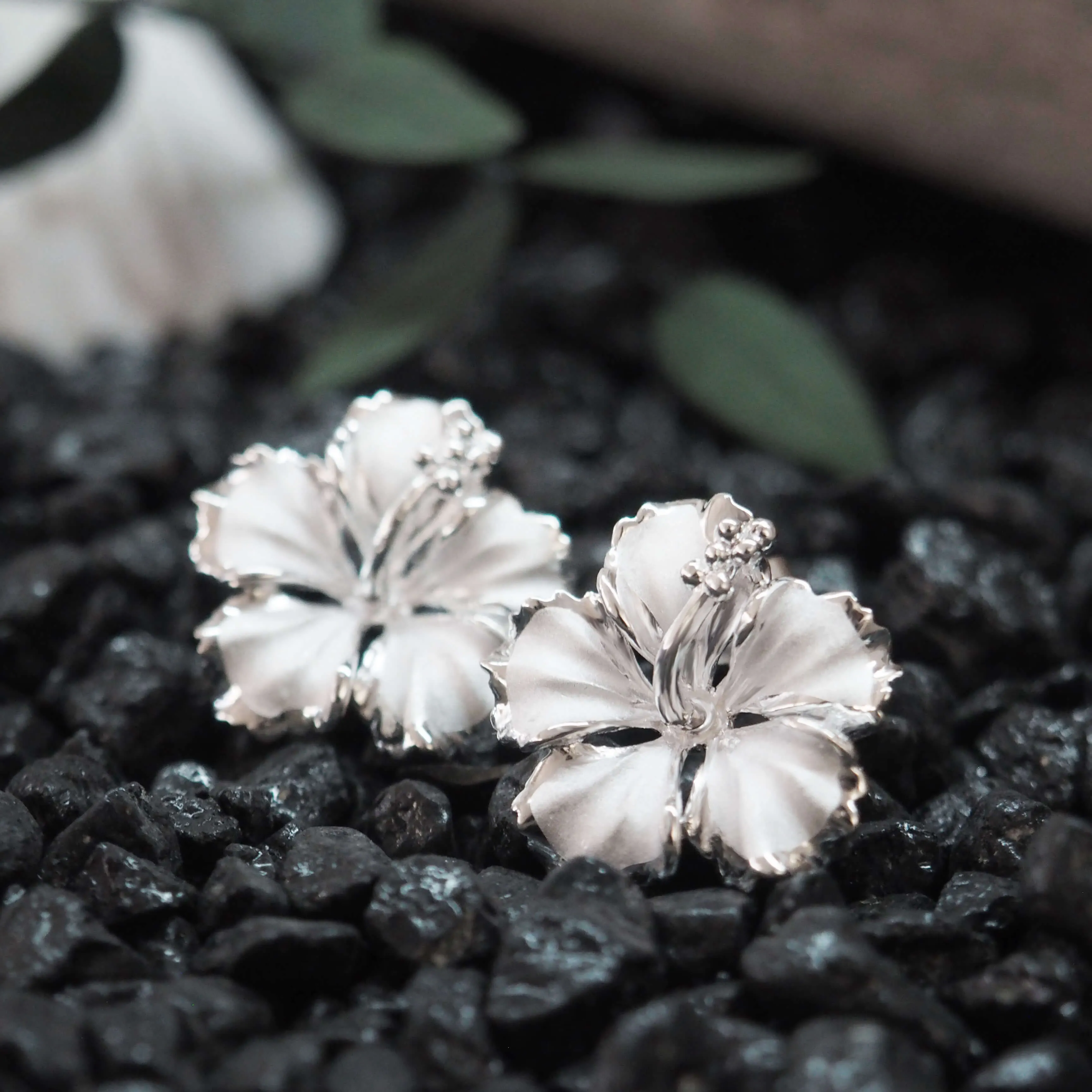 Sterling Silver 5/8 Inch Hibiscus Stud Earrings